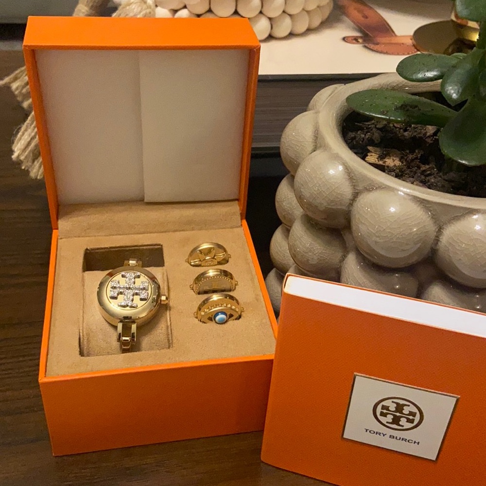 - NIB TORY BURCH REVA BANGLE WATCH SET GOLD TONE CHANGEABLE CHARMS TBW4045…